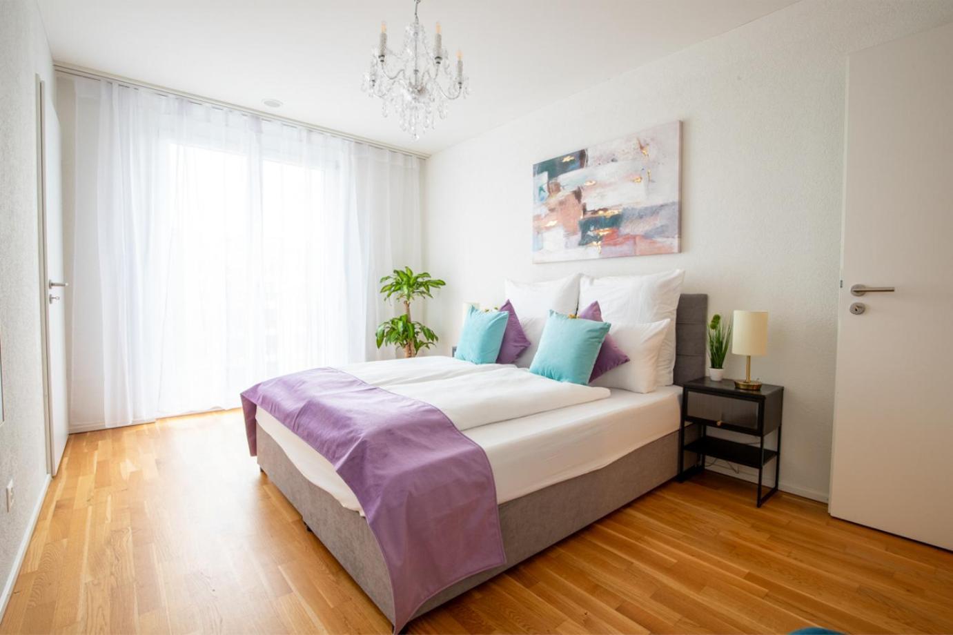 Apartment Special Einstein Ii Basel, Messe Kleinbasel 10-star Basel