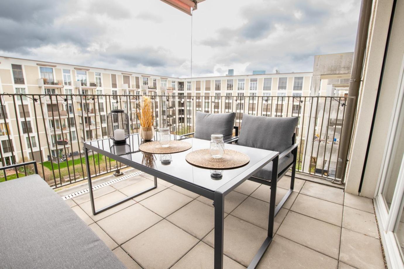 Apartment Special Einstein Ii Basel, Messe Kleinbasel 10-star Basel